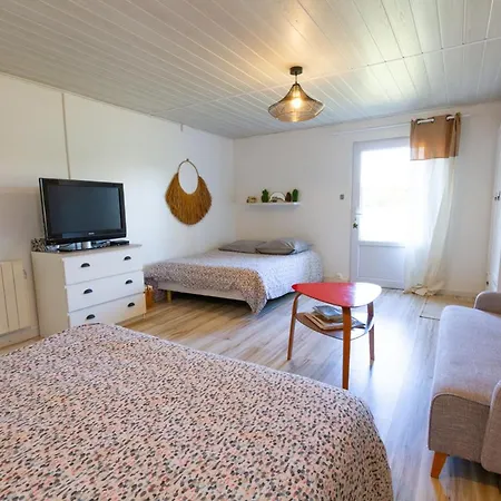 Ferienwohnung Le Corail Lournand Exterior foto